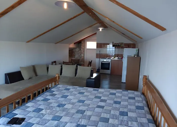 45m2 *